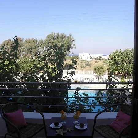 Otel Areti Kamári